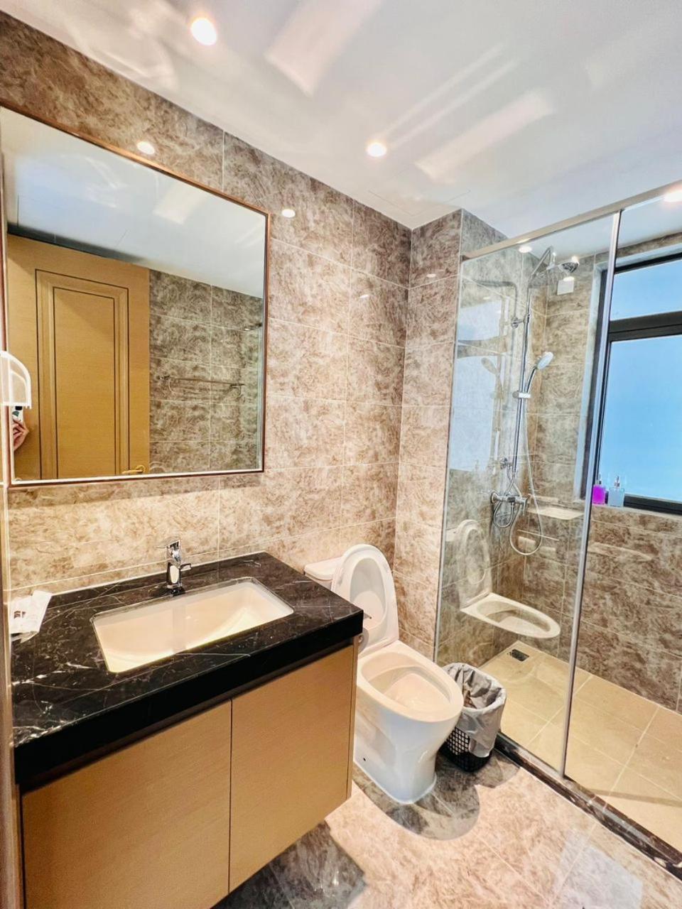 Apartemen R&f Seine Region - Xin An